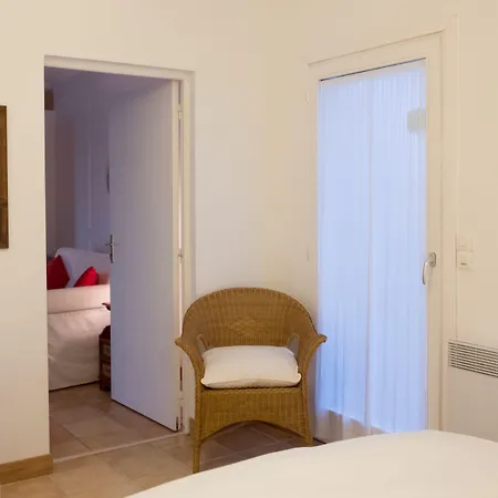 فندق مبيت وإفطار La Bribaudonniere 3*