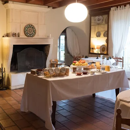 La Bribaudonniere לינה וארוחת בוקר Saint-Palais-de-Phiolin