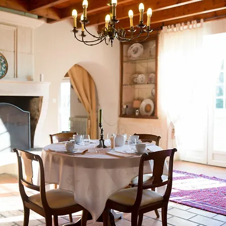 La Bribaudonniere לינה וארוחת בוקר