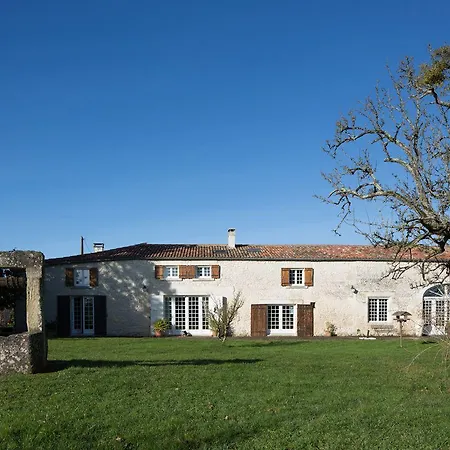 La Bribaudonnière Bed & Breakfast 3*