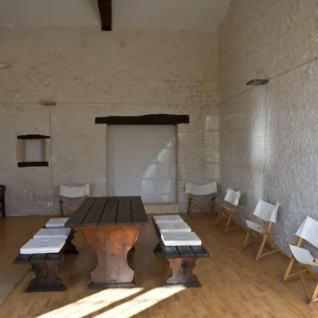 La Bribaudonniere فندق مبيت وإفطار Saint-Palais-de-Phiolin