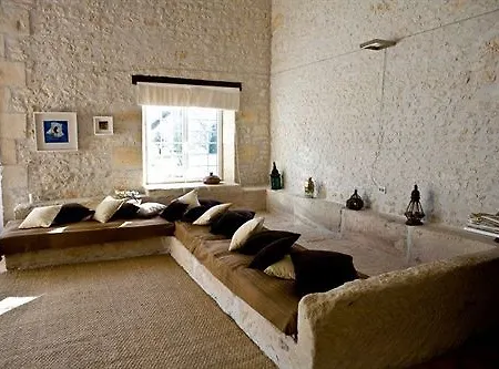 La Bribaudonniere Bed and Breakfast 3*