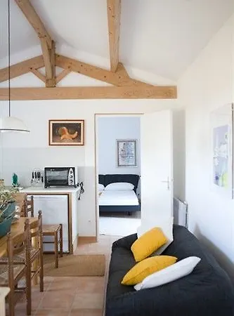 La Bribaudonniere Bed and Breakfast Saint-Palais-de-Phiolin
